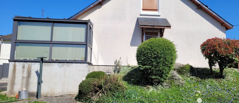 Town house 5 rooms of 149 m² in Gueugnon (71130)