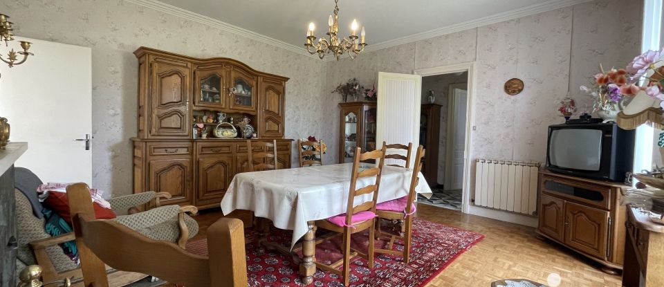 House 8 rooms of 165 m² in Les Mathes (17570)