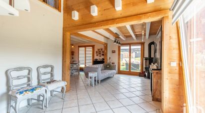 Maison 4 pièces de 104 m² à Saxel (74420)