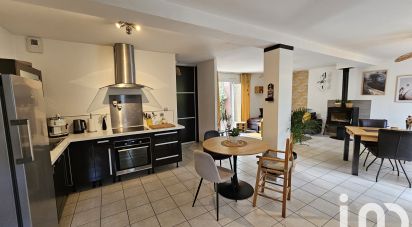 House 6 rooms of 99 m² in Bourg-des-Comptes (35890)