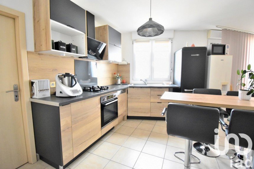 Appartement 3 pièces de 103 m² à Rosbruck (57800)