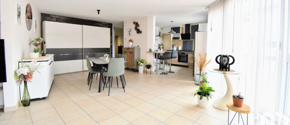 Apartment 3 rooms of 103 m² in Rosbruck (57800)