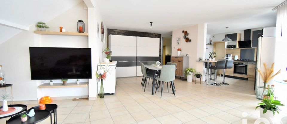 Appartement 3 pièces de 103 m² à Rosbruck (57800)