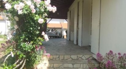 House 6 rooms of 135 m² in Saujon (17600)