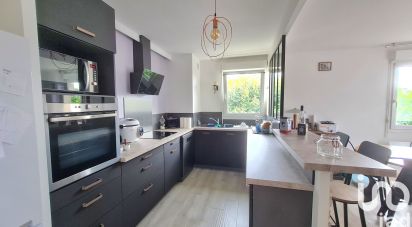 Apartment 3 rooms of 62 m² in Coubert (77170)