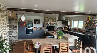 Maison de campagne 6 pièces de 157 m² à Buais-Les-Monts (50640)