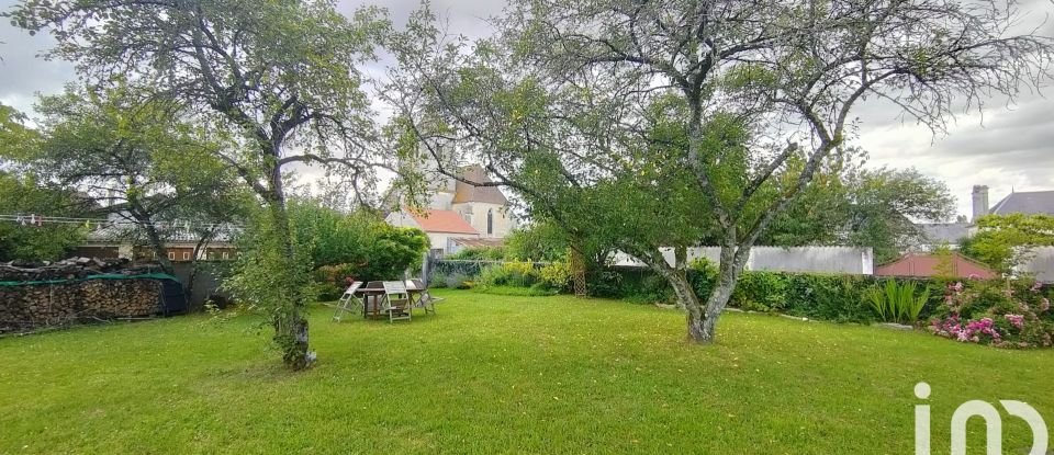 Country house 7 rooms of 182 m² in Étais-la-Sauvin (89480)