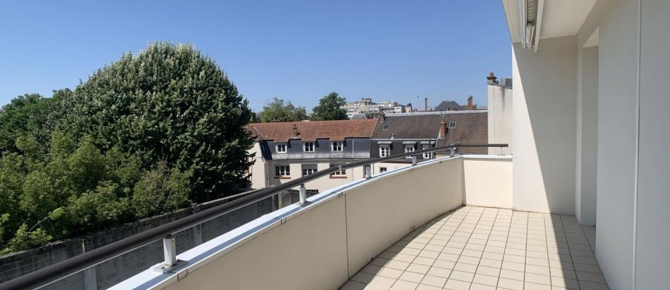 Appartement 8 pièces de 177 m² à Reims (51100)