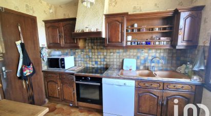 Traditional house 6 rooms of 110 m² in Fouras (17450)