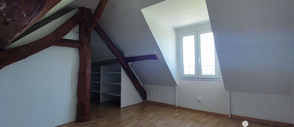 House 8 rooms of 142 m² in Lisieux (14100)