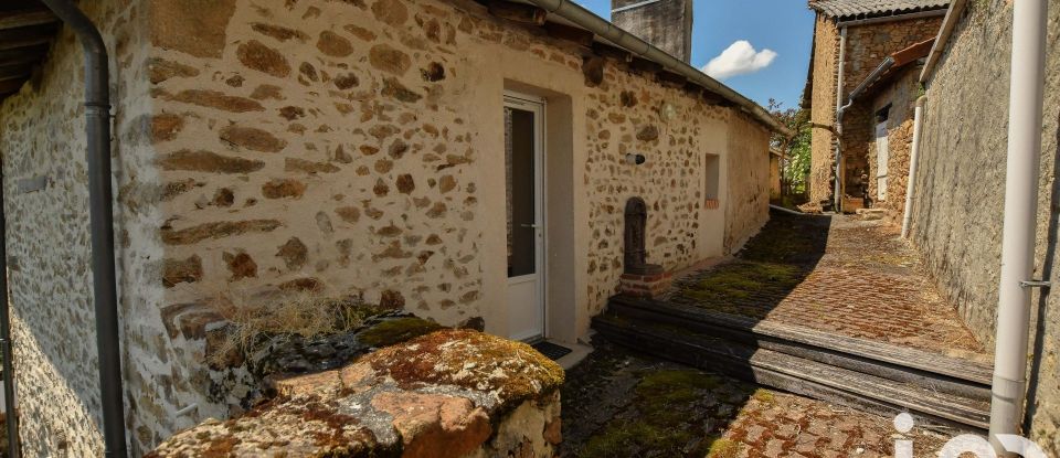 Maison 3 pièces de 60 m² à Saint-Priest-Taurion (87480)