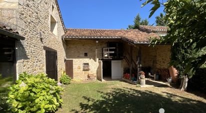 Country house 6 rooms of 110 m² in Bélaye (46140)