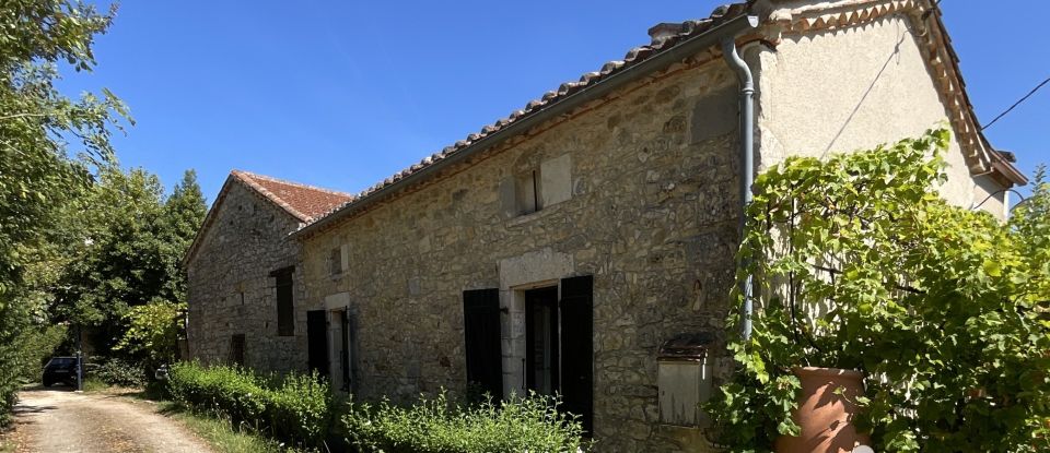 House 6 rooms of 110 m² in Bélaye (46140)