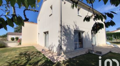 Maison 6 pièces de 180 m² à Amailloux (79350)