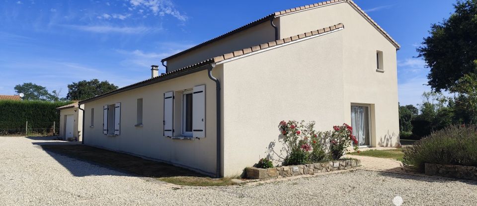 Maison 6 pièces de 180 m² à Chiché (79350)