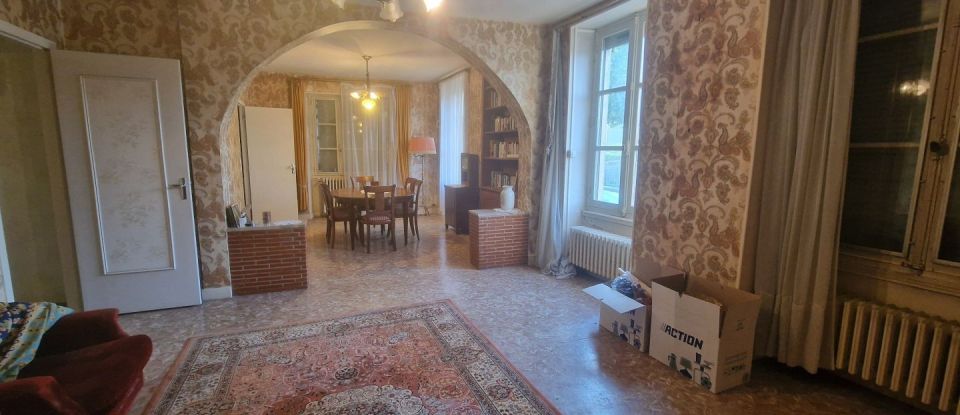 House 8 rooms of 156 m² in Laignes (21330)