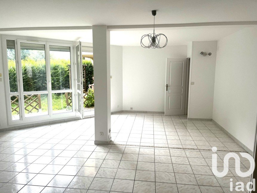 Appartement 4 pièces de 92 m² à Savigny-le-Temple (77176)