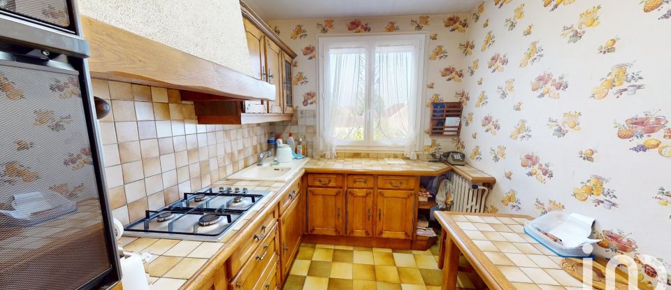 Traditional house 4 rooms of 63 m² in Vaux-le-Pénil (77000)