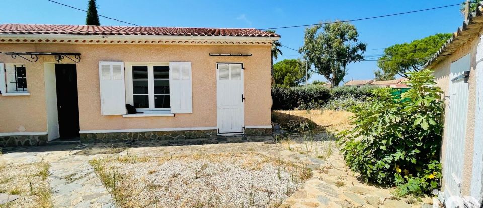 House 4 rooms of 83 m² in La Londe-les-Maures (83250)