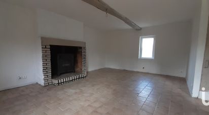 Maison traditionnelle 4 pièces de 52 m² à Le Renouard (61120)