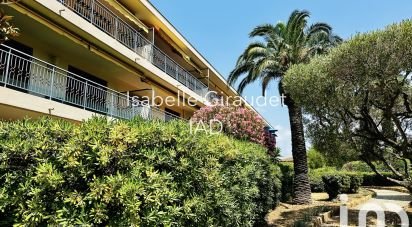 Appartement 4 pièces de 82 m² à Sanary-sur-Mer (83110)