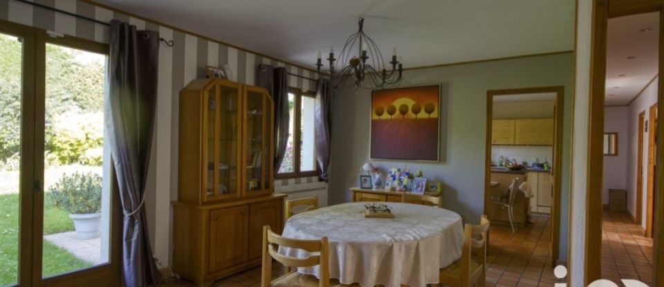 House 6 rooms of 130 m² in Triel-sur-Seine (78510)