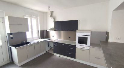 Maison 4 pièces de 89 m² à Hirson (02500)