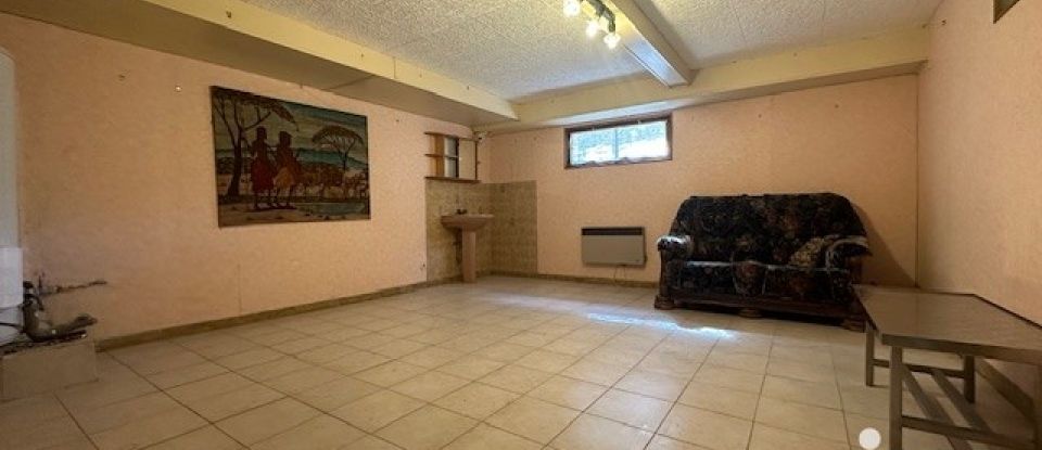 Maison 8 pièces de 157 m² à Villeneuve-sur-Yonne (89500)