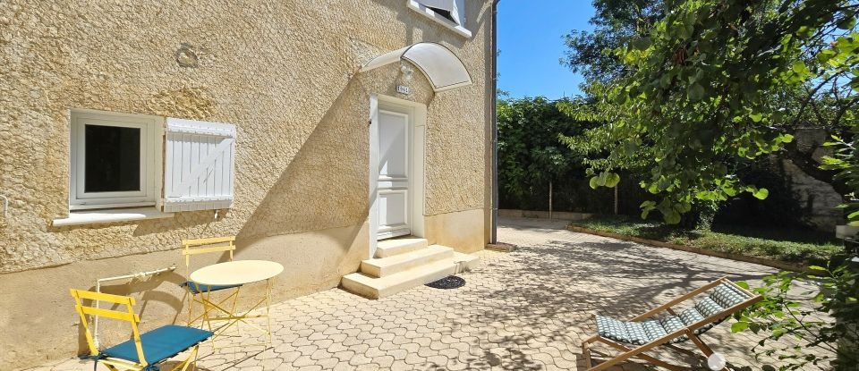 Maison traditionnelle 6 pièces de 108 m² à Bagnols-sur-Cèze (30200)