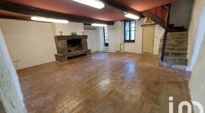 House 9 rooms of 242 m² in Saint-Eusèbe (71210)