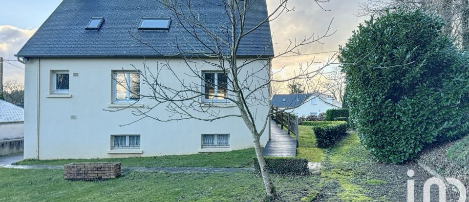 Maison de campagne 6 pièces de 135 m² à Loudéac (22600)