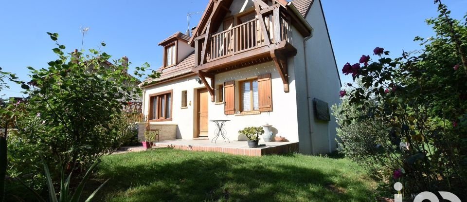 Maison traditionnelle 4 pièces de 127 m² à D'Huison-Longueville (91590)