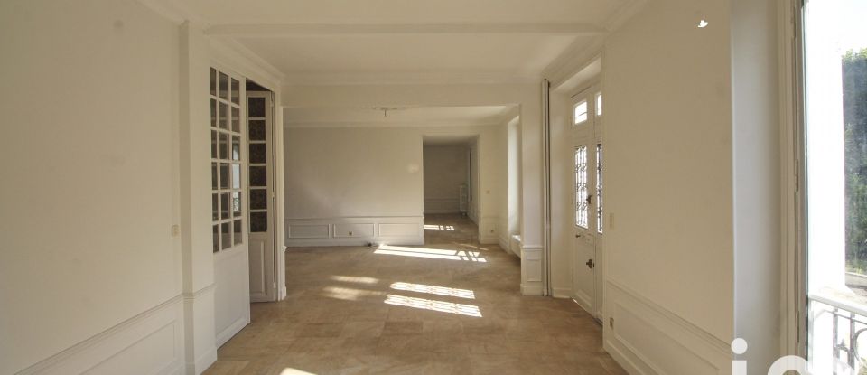 Maison 8 pièces de 225 m² à Soisy-sur-Seine (91450)