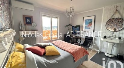 Appartement 5 pièces de 105 m² à Toulon (83000)