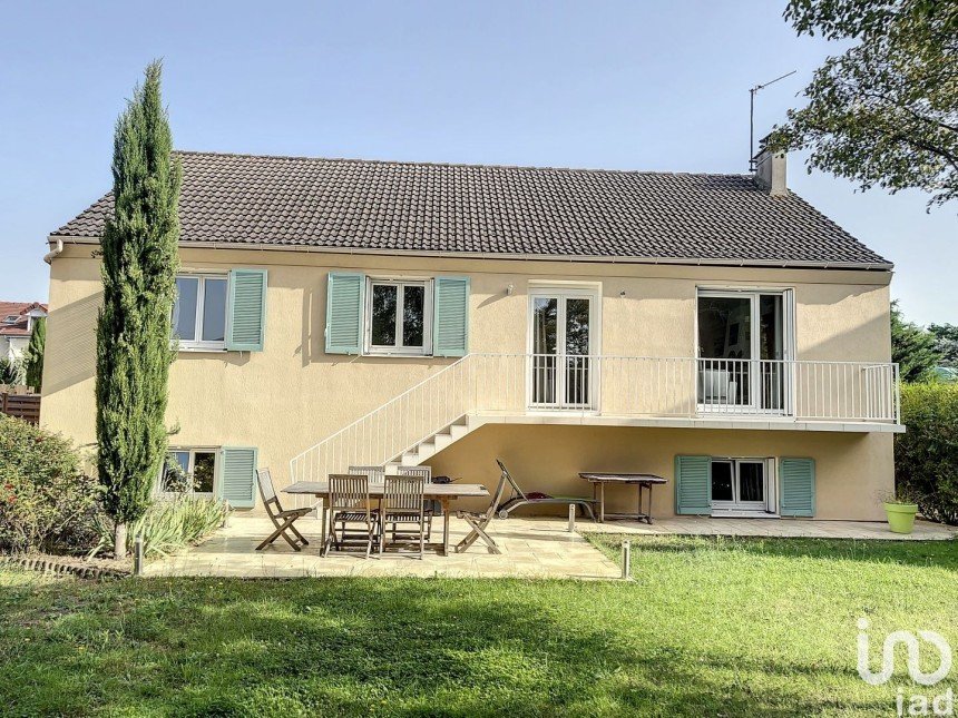 House 9 rooms of 185 m² in - (95390)