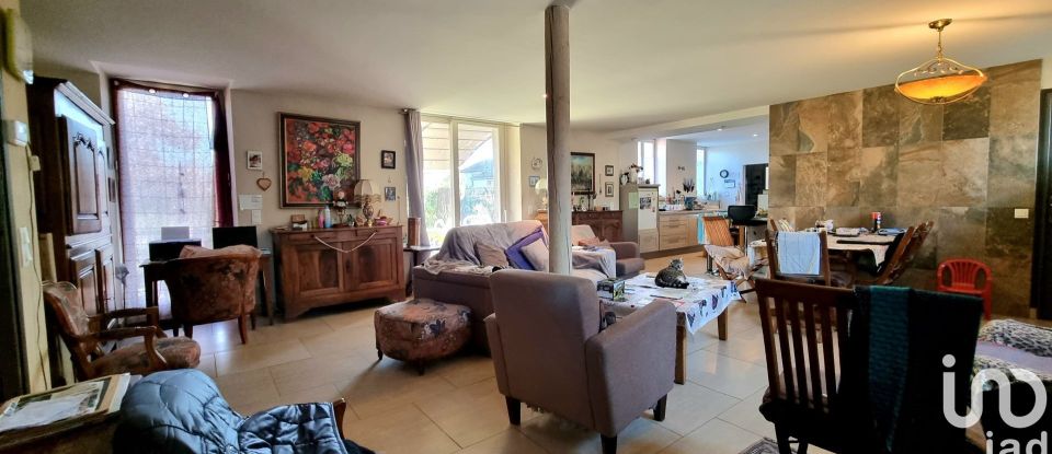 Maison 7 pièces de 151 m² à Randan (63310)