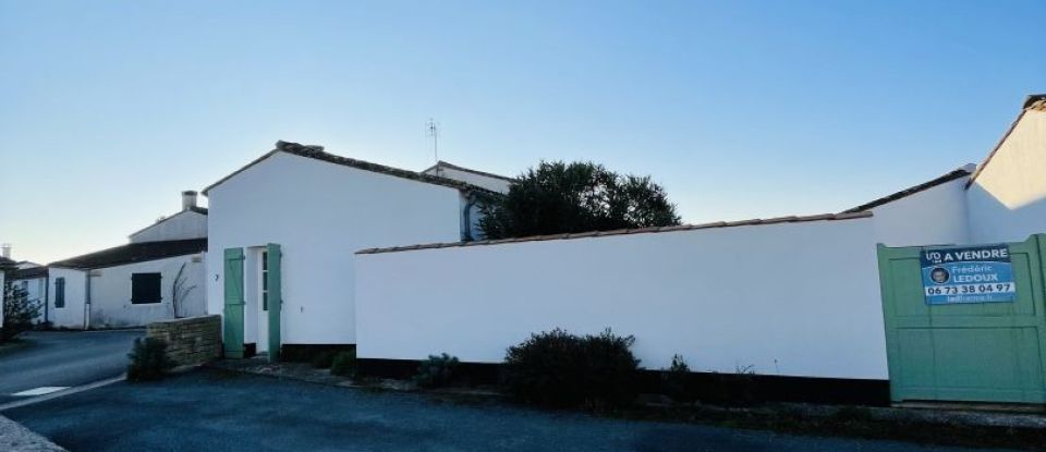 House 5 rooms of 72 m² in Le Bois-Plage-en-Ré (17580)