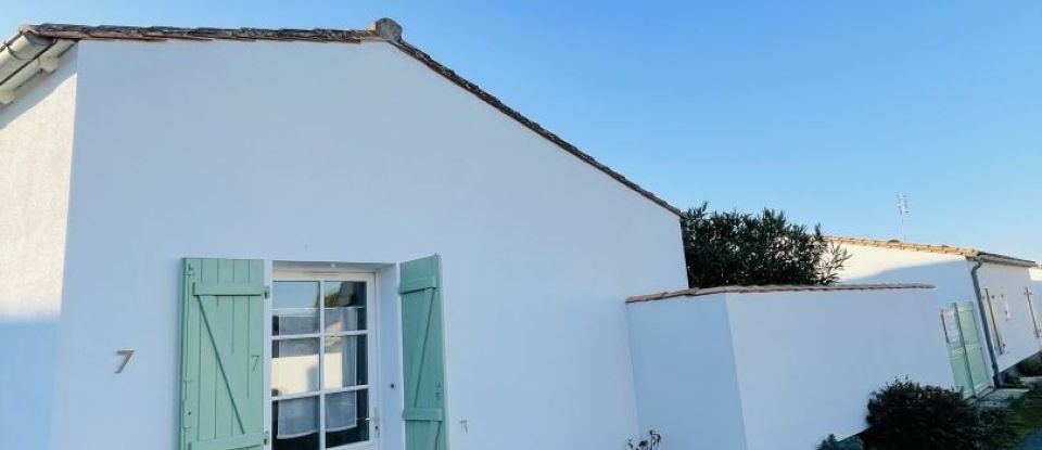 House 5 rooms of 72 m² in Le Bois-Plage-en-Ré (17580)