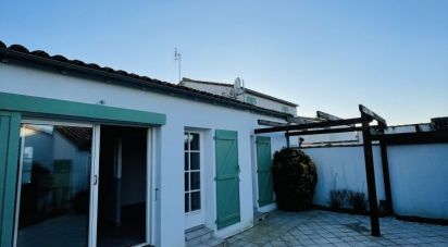 House 5 rooms of 72 m² in Le Bois-Plage-en-Ré (17580)