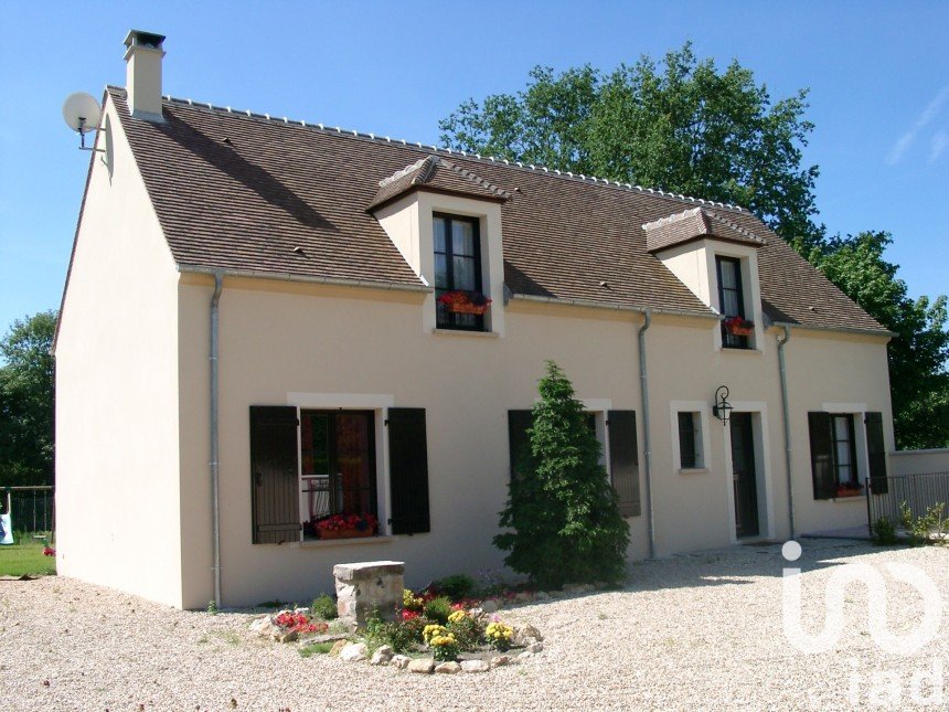 Maison 6 pièces de 149 m² à Bourron-Marlotte (77780)