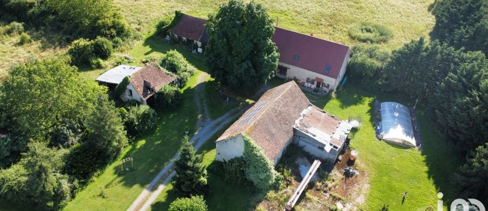 Maison 8 pièces de 215 m² à Bresnay (03210)