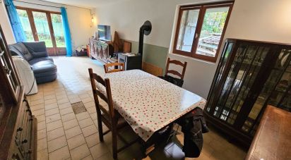 Maison 4 pièces de 92 m² à Sardent (23250)