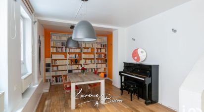 Appartement 6 pièces de 105 m² à Paris (75014)