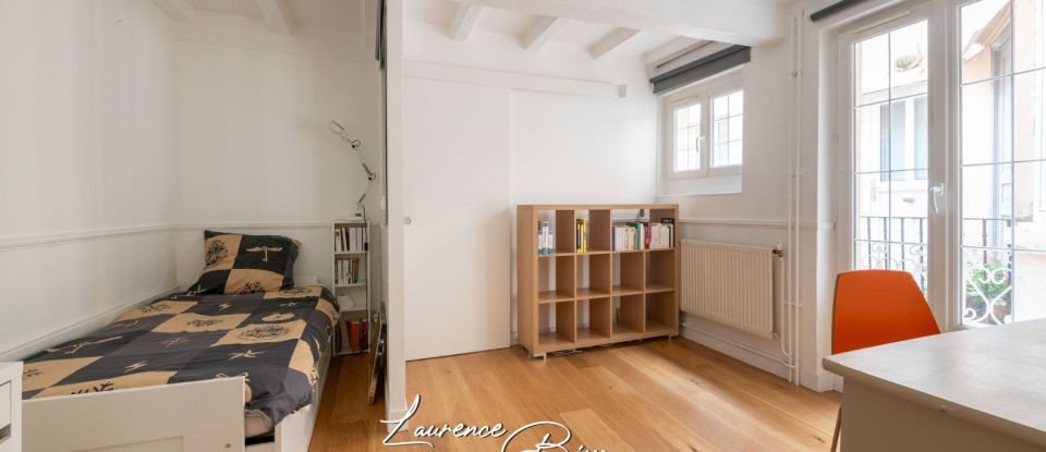 Appartement 6 pièces de 105 m² à Paris (75014)