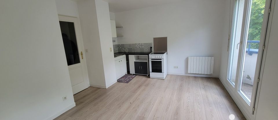 Apartment 2 rooms of 36 m² in Amiens (80000)