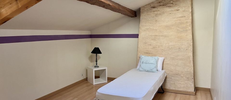 House 5 rooms of 155 m² in Périssac (33240)