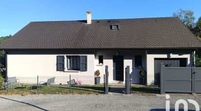 House 5 rooms of 100 m² in Saint-Martin-Valmeroux (15140)