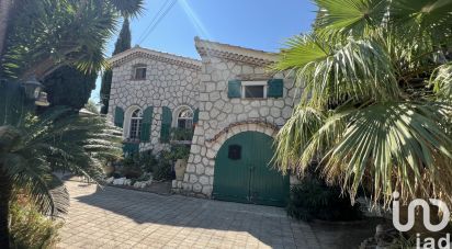 Maison traditionnelle 5 pièces de 152 m² à Cagnes-sur-Mer (06800)