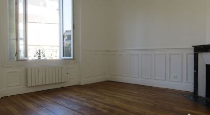 Apartment 2 rooms of 45 m² in Suresnes (92150)