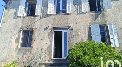 House 5 rooms of 109 m² in Pleaux (15700)